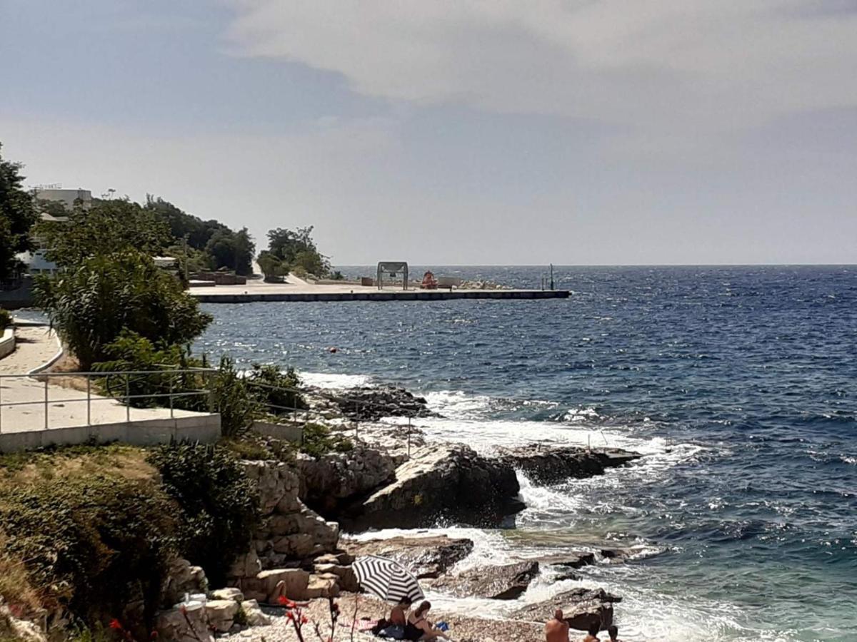 Ariademar Apartamento